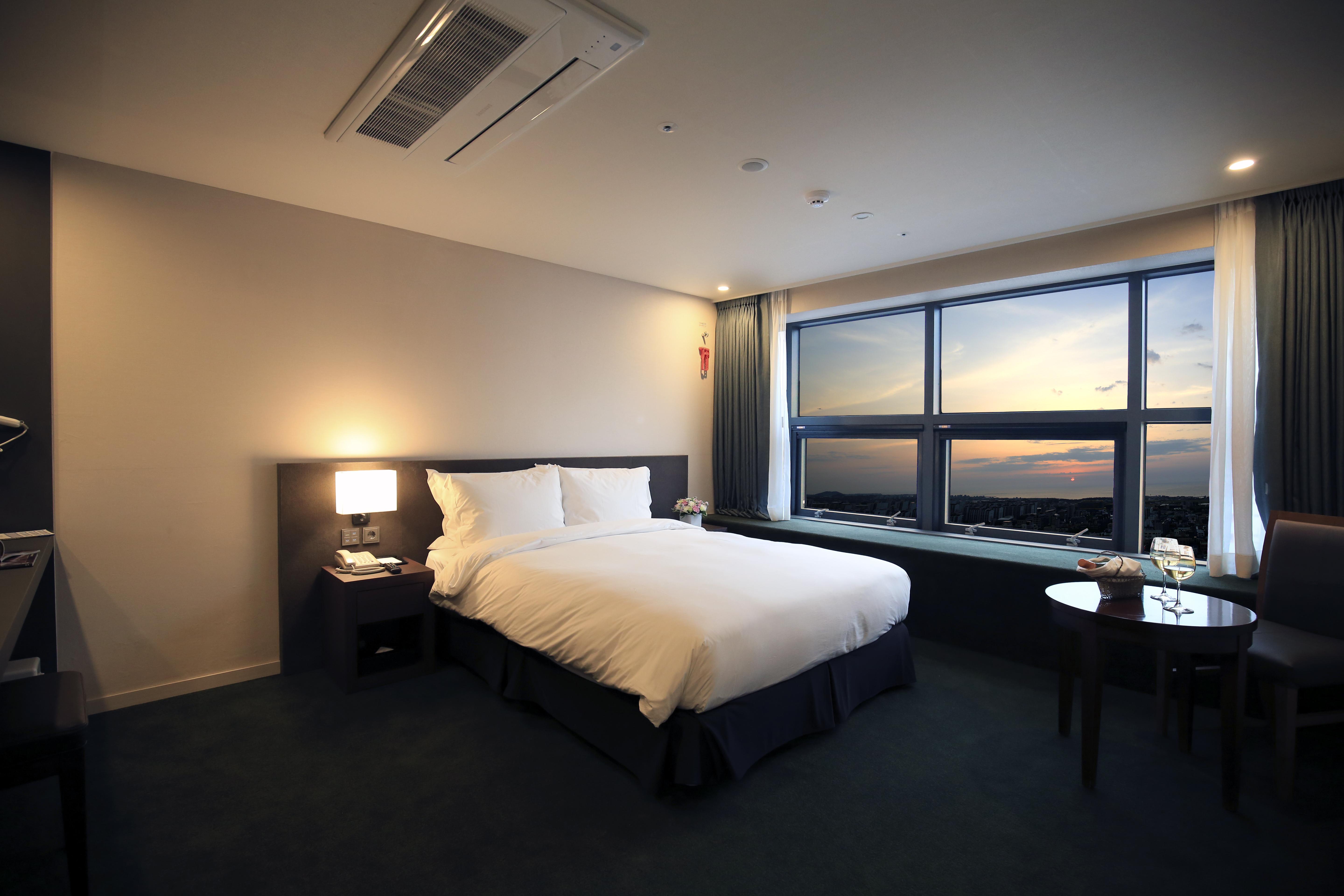 Western 4* Jeju