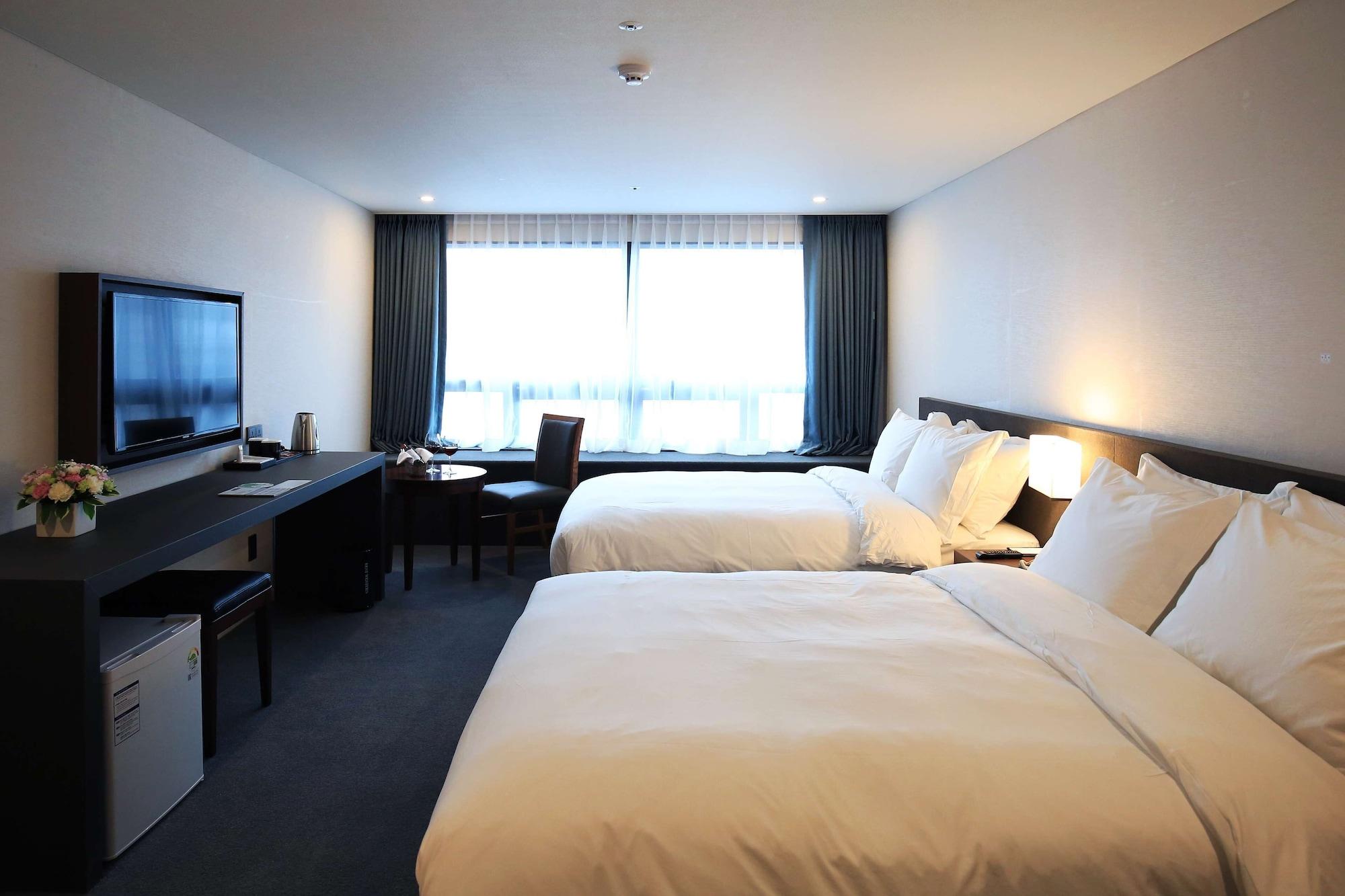 Western 4* Jeju